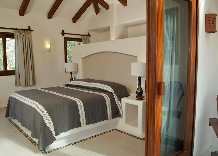 Bed & Breakfast The At Solana Boutique 4*